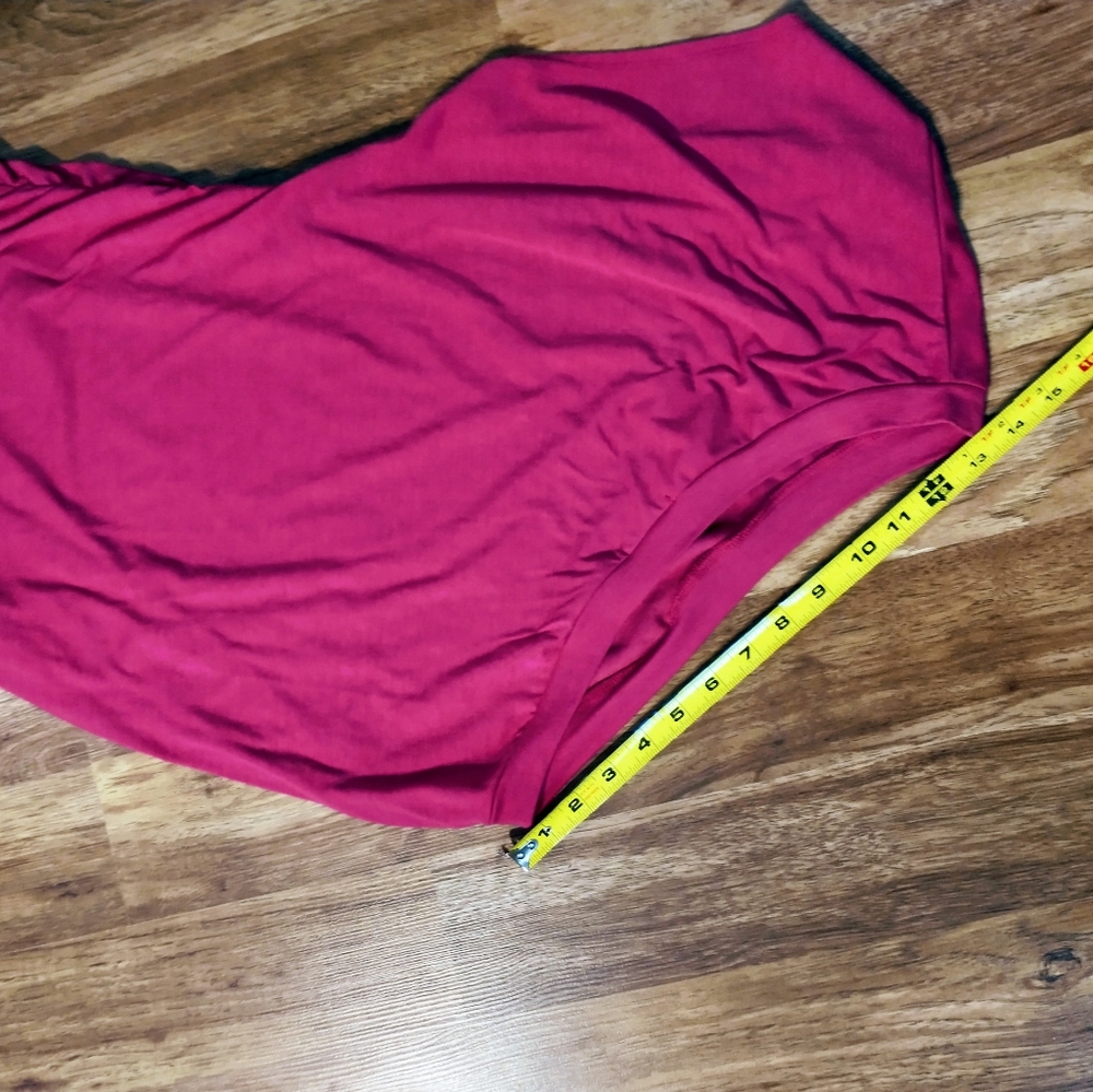 Top NWOT One sleeve tee - Picture 8 of 9